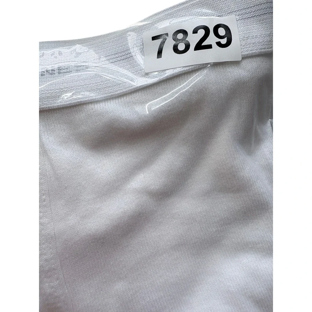 NWOT Hanes Briefs Men's 34 White 4-Pack Vintage Premium Cotton Basics No Package